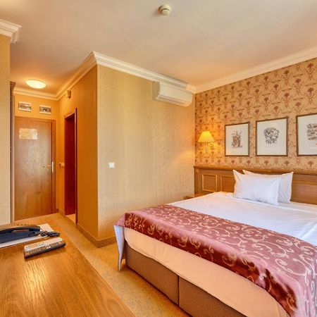 Hotel Club Central Hisarya Buitenkant foto