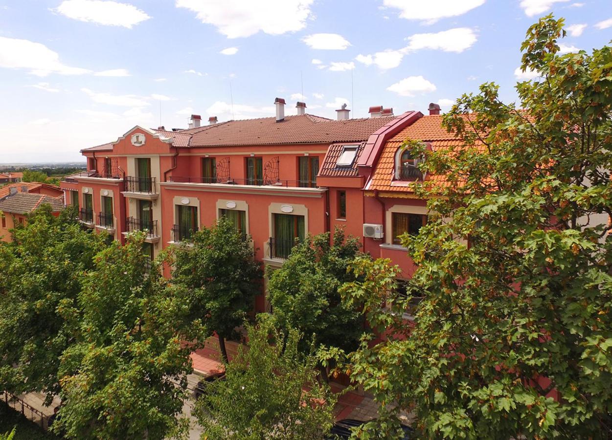 Hotel Club Central Hisarya Buitenkant foto
