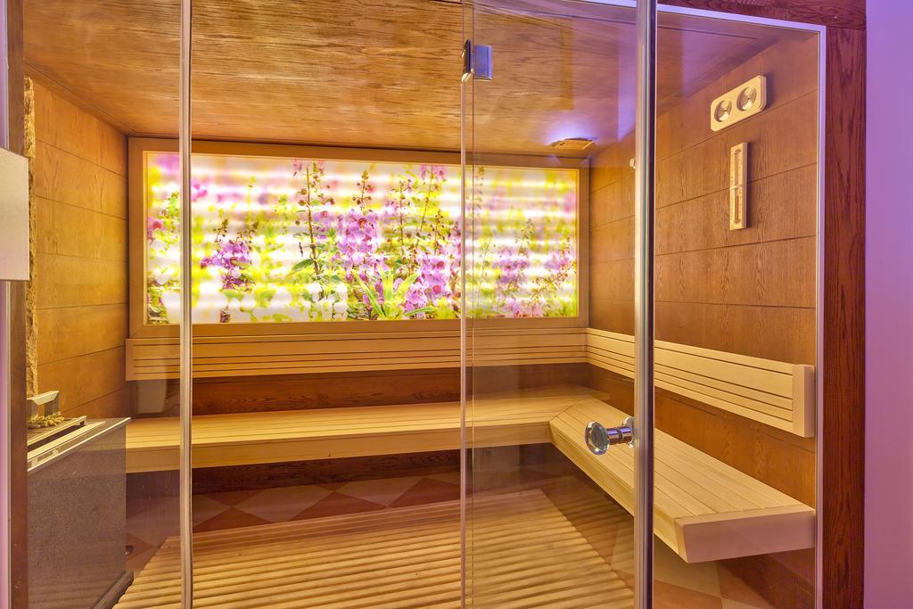 Hotel Club Central Hisarya Buitenkant foto