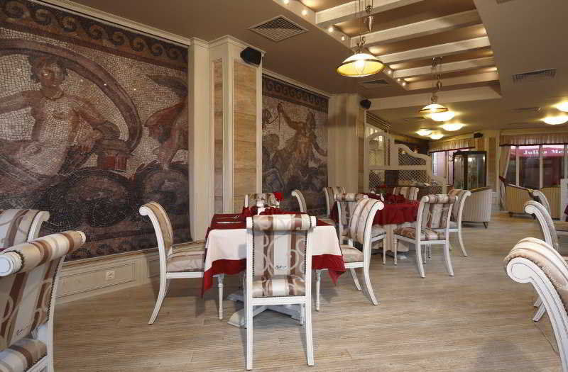 Hotel Club Central Hisarya Buitenkant foto